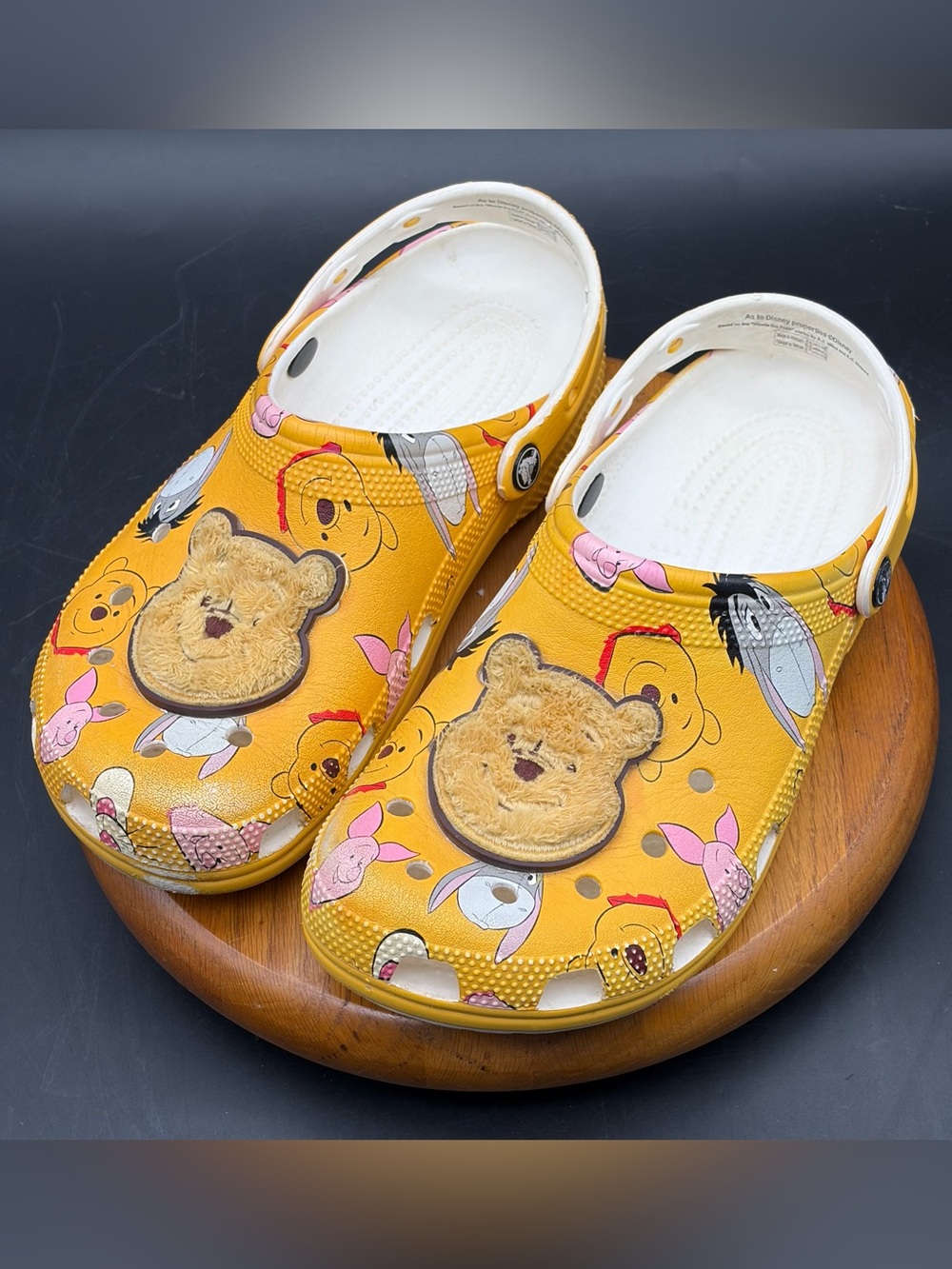 Disney Parks CROCS Shoes Winnie the Pooh Clogs Men's 8 Women's 10 Pre-owned